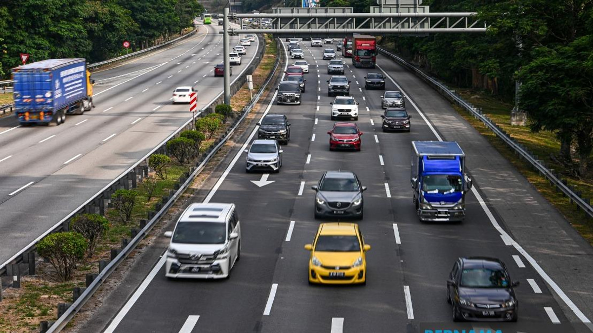 Over 300,000 Voters Expected To Travel Home For Johor Election, Highway Authority Warns Of Traffic Surge