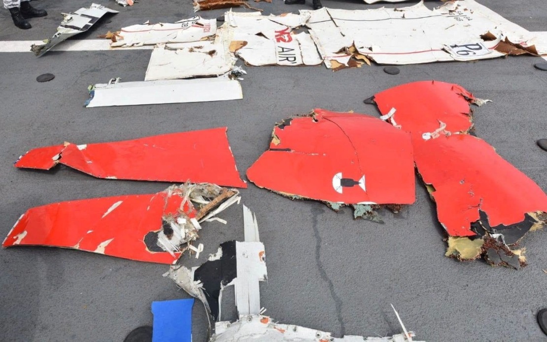 Pakistani Navy Recovers Cargo Plane Debris, Crew Members Still Missing