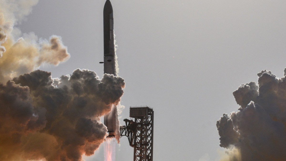 SpaceX Achieves 13th Starship Test Flight Milestone Despite Launch Delays