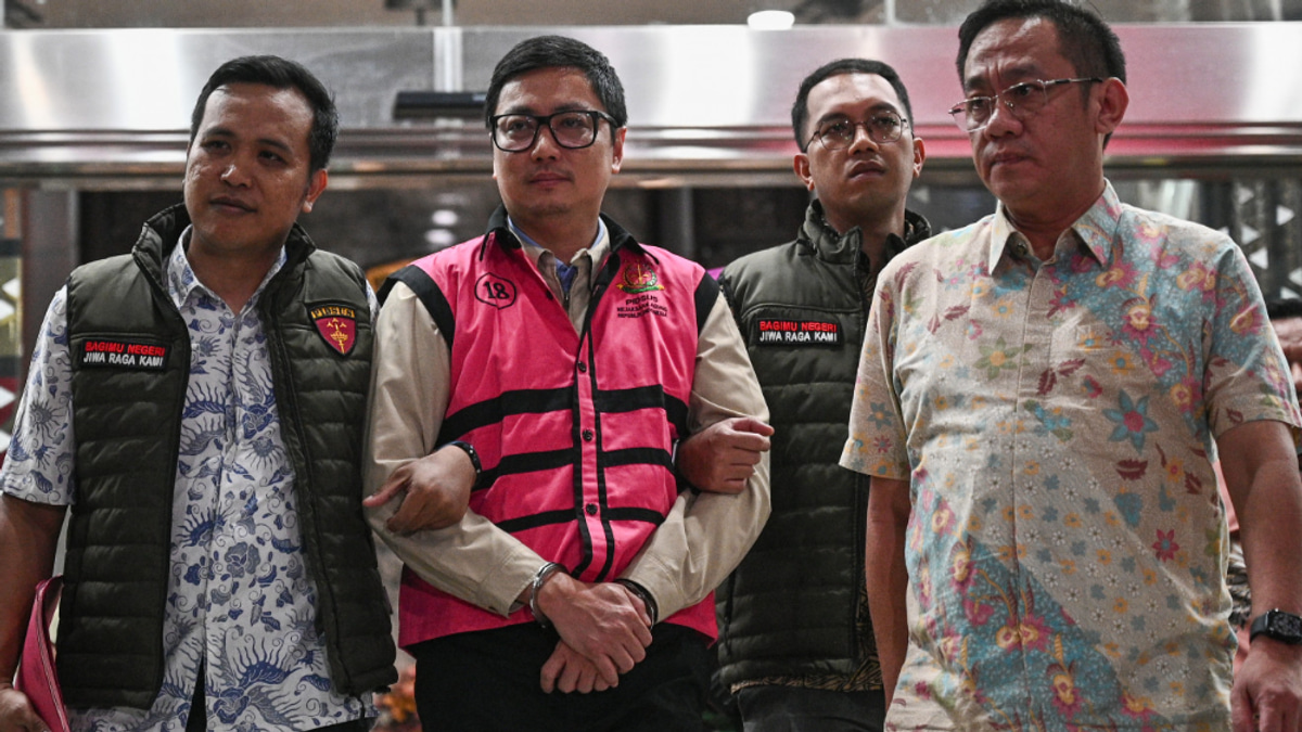 Indonesia expands corruption inquiry into free school meals scheme with fresh arrests