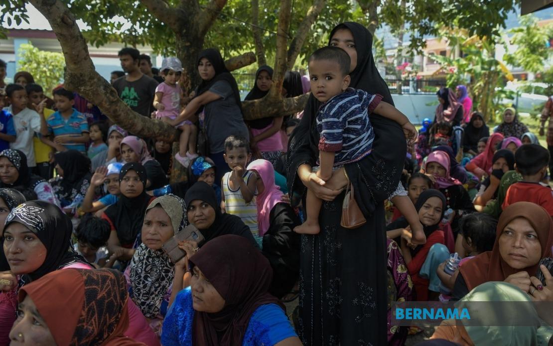 UNHCR Card Offers No Legal Protection in Malaysia, Clarifies Economy Minister