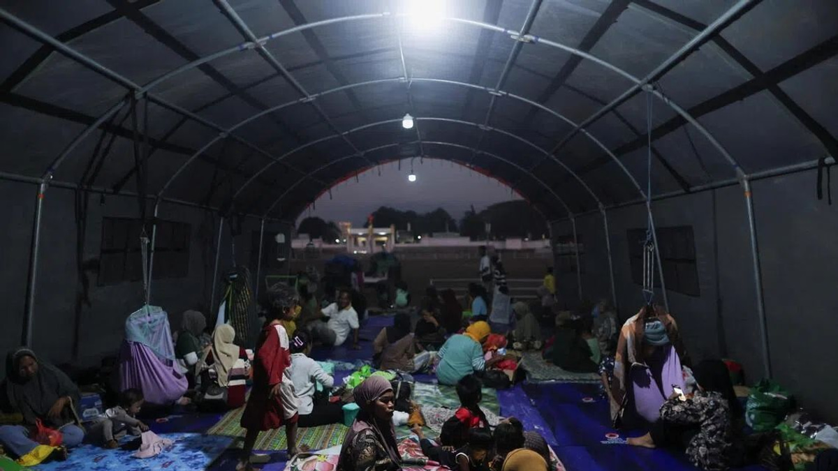 Singapore's PM Wong offers condolences to Indonesia following devastating Flores earthquake
