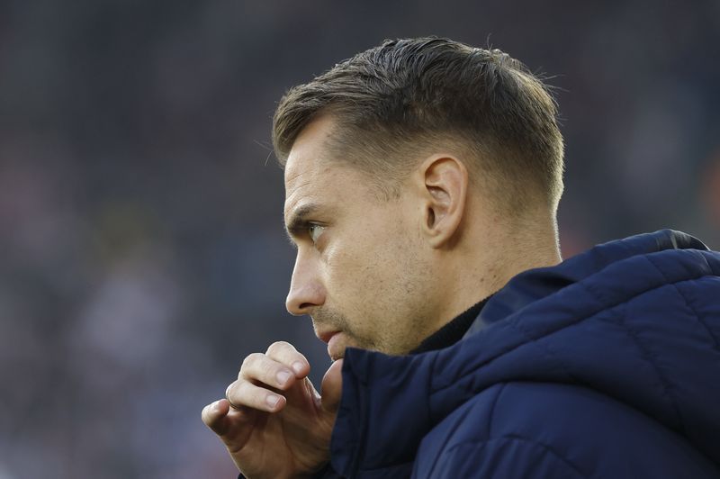 Southampton Manager Tonda Eckert Faces FA Charges Over Unauthorized Rival Training Surveillance
