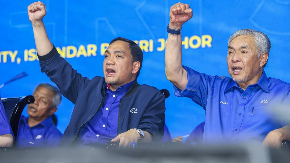 Zahid keeps door open to talks with PAS and Wawasan at grassroots level
