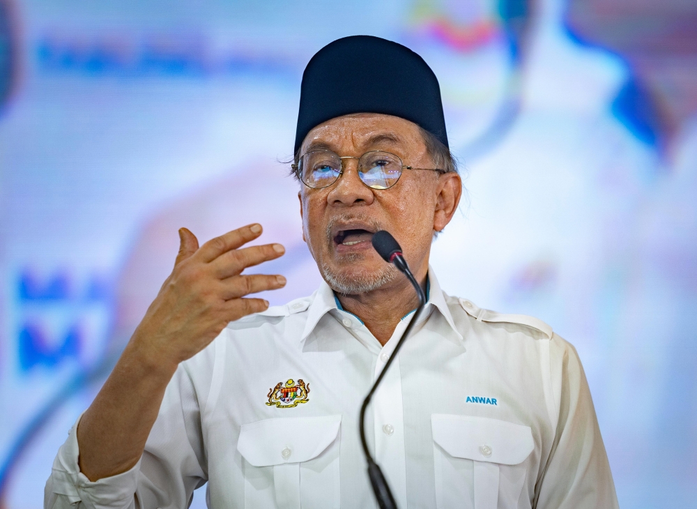 Anwar to face Parliament over RM200m KWAP eFishery loss