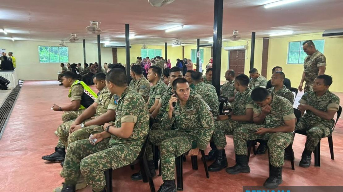 Leading Ministers Call on Johor Early Voters to Uphold Democratic Principles