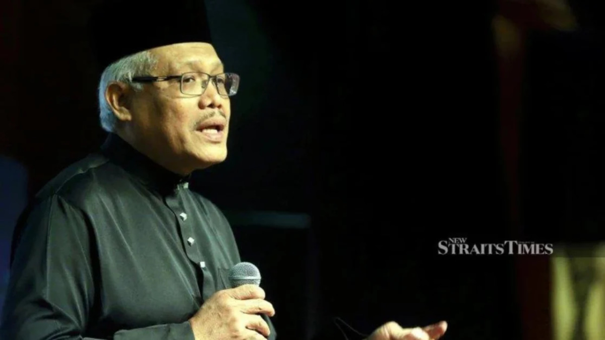 Hamzah Questions Azam Baki's Role as Financial Crime Adviser