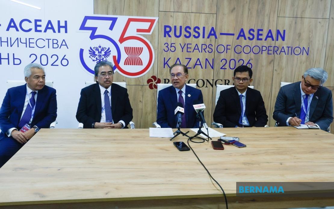 Malaysia Must Fast-Track Visa-Free Access and Direct Flights With Russia, Anwar Says