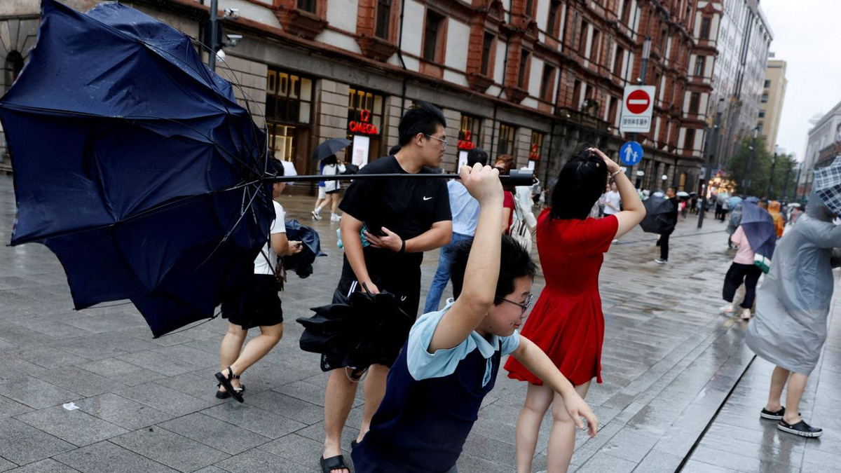 Typhoon Dolphin Batters Eastern China After Widespread Disruptions