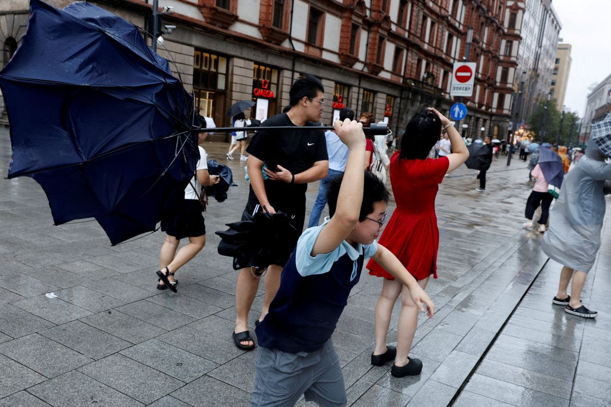Typhoon Dolphin Batters Eastern China After Widespread Disruptions