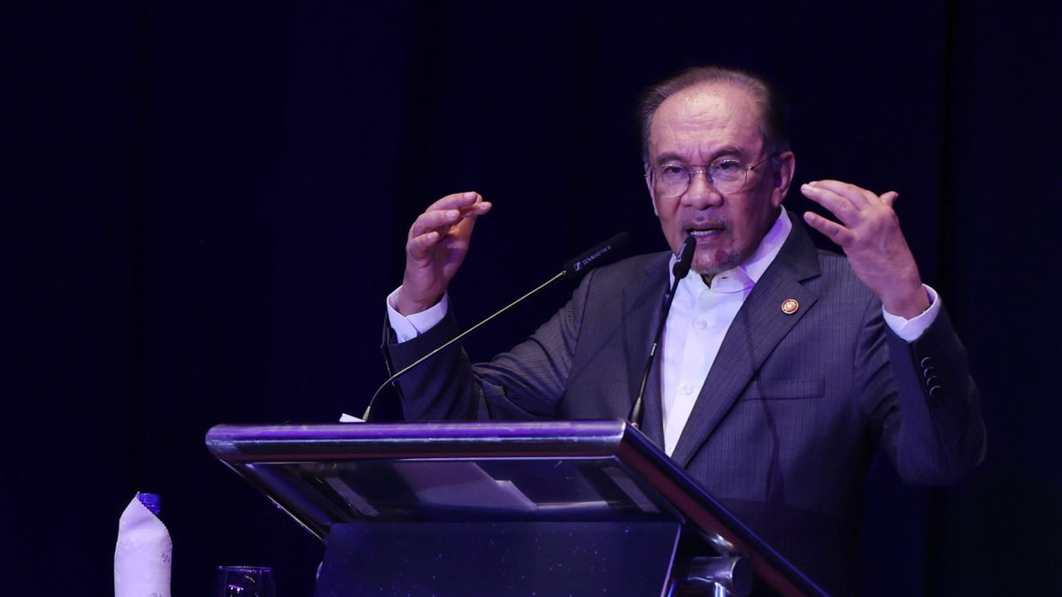 Malaysia to Equip 100,000 Youth with Free AI Training and Software Access