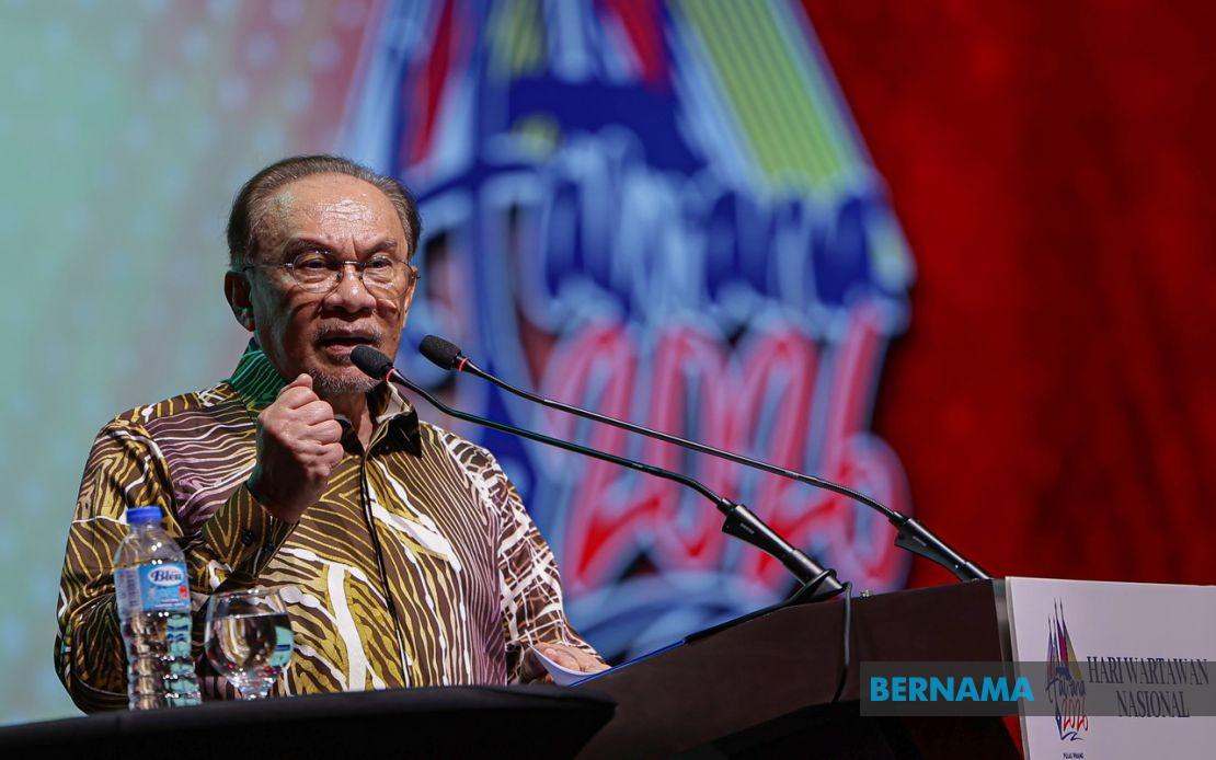 Anwar Backs Nallini's Media Council Appointment to Restore Public Trust