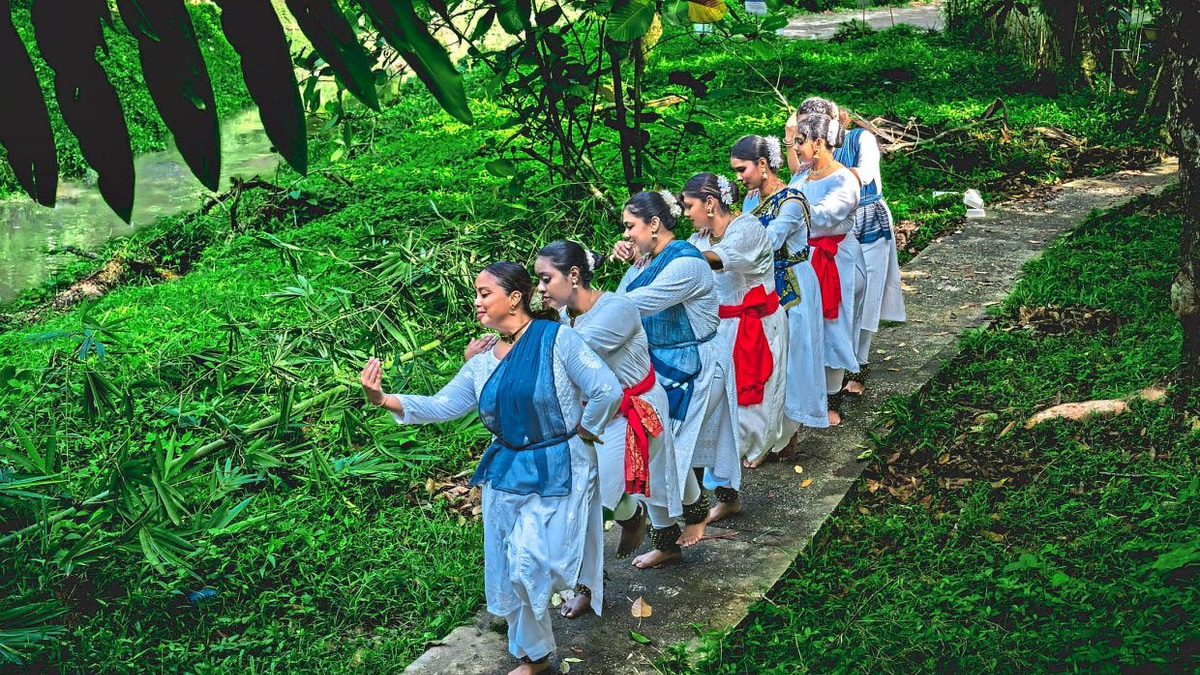 Kalpana Dance Theatre marks 30 years by weaving climate action into classical dance