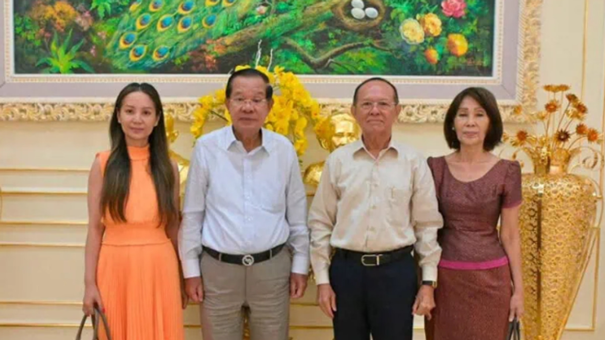 Hun Sen Hosts Former Rival Kem Sokha, Signals Warming Ties Through Praise for Sokha's Daughter