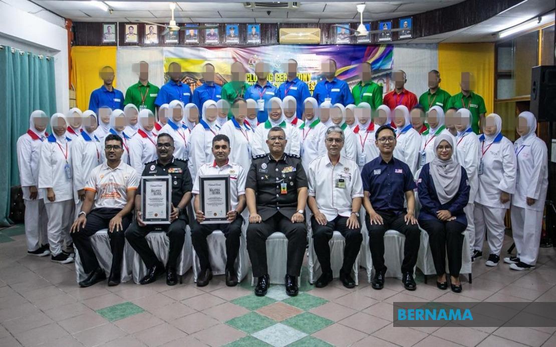 Saifuddin Praises Prisons Department for Record-Breaking Rehabilitation Initiative