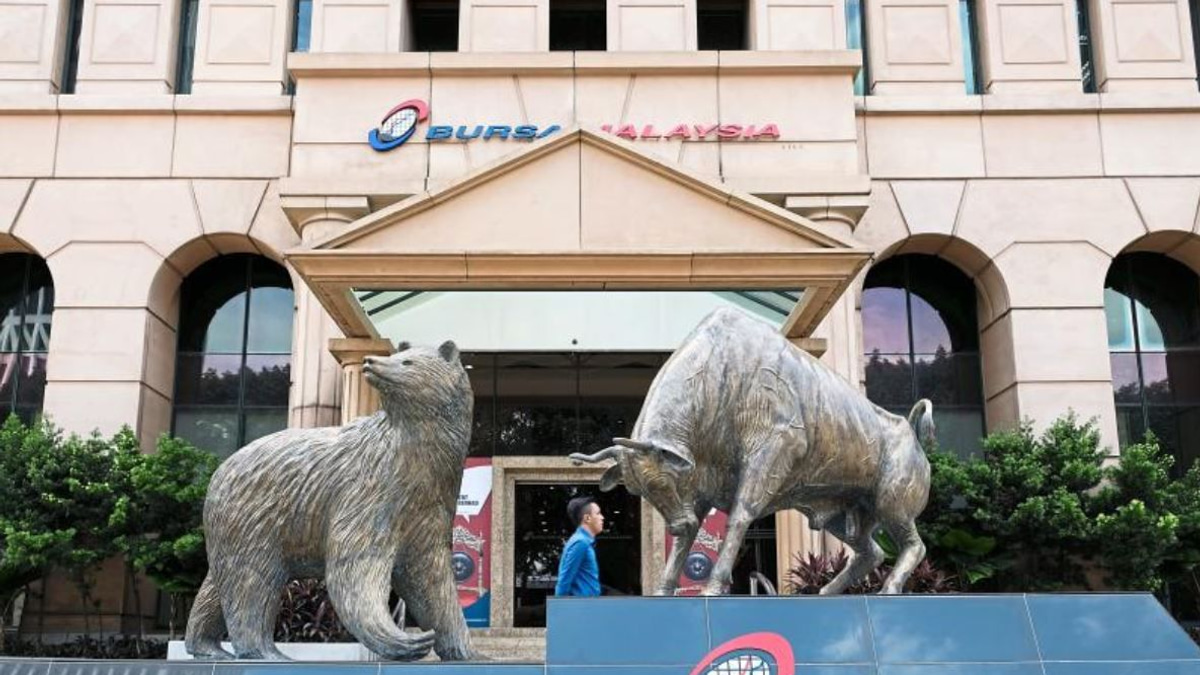 Bursa Malaysia Reprimands Meridian over Delayed Financial Reports and Fines Executive Director