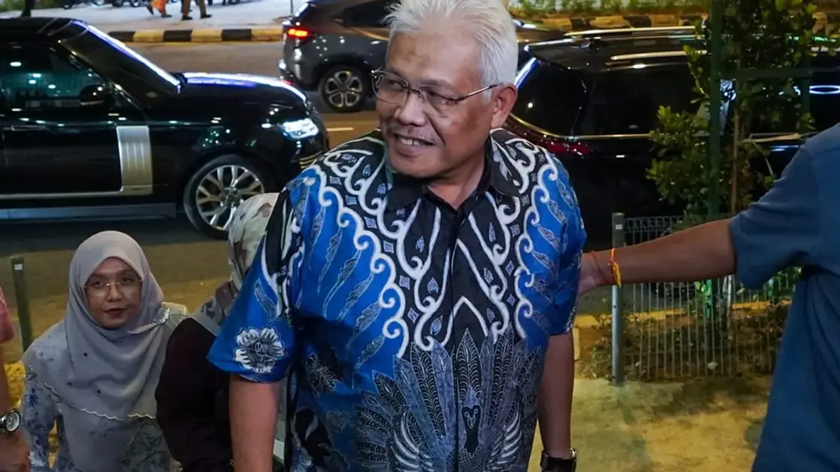 Opposition MPs Meet at PAS Headquarters as Coalition Tensions Simmer