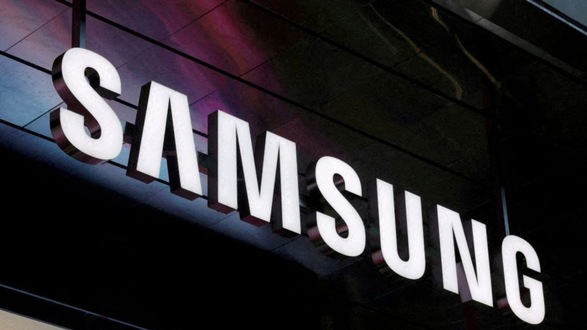 Samsung warns of worsening chip shortages through 2028 as AI demand surges; stock rallies 8%
