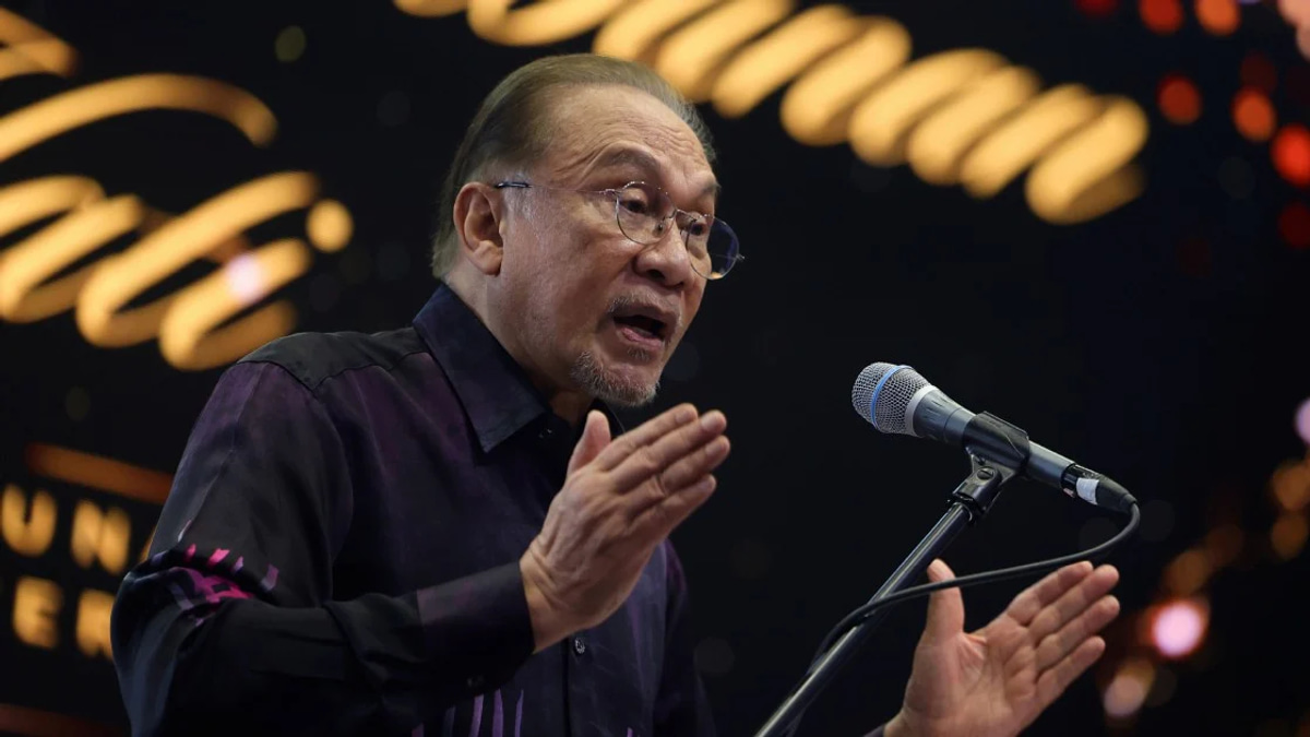 Malaysia pivots toward high-tech economy, Anwar charts course on semiconductors and AI