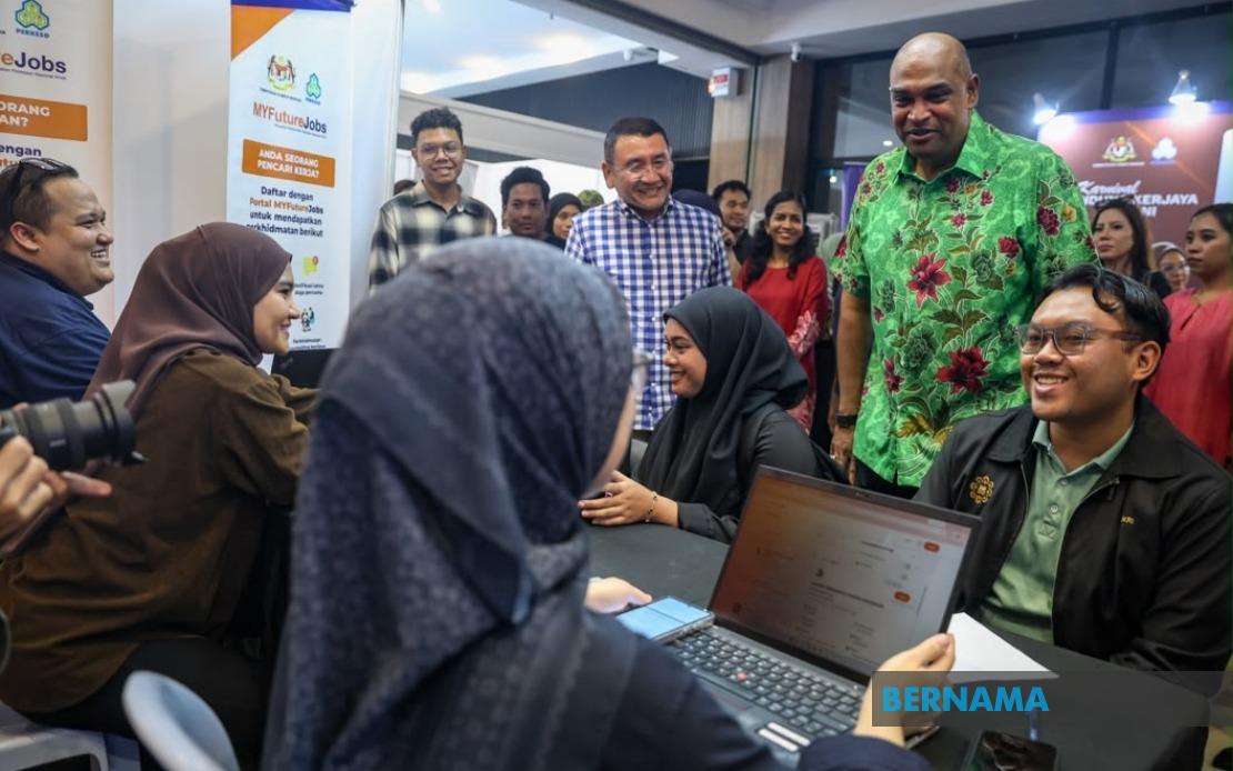Malaysia's Traveller Scheme for Cross-Border Workers Headed to Parliament
