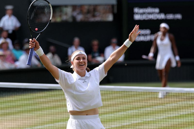 Muchova Edges Gauff in Wimbledon Semi-Final Thriller to Reach First Grand Slam Final