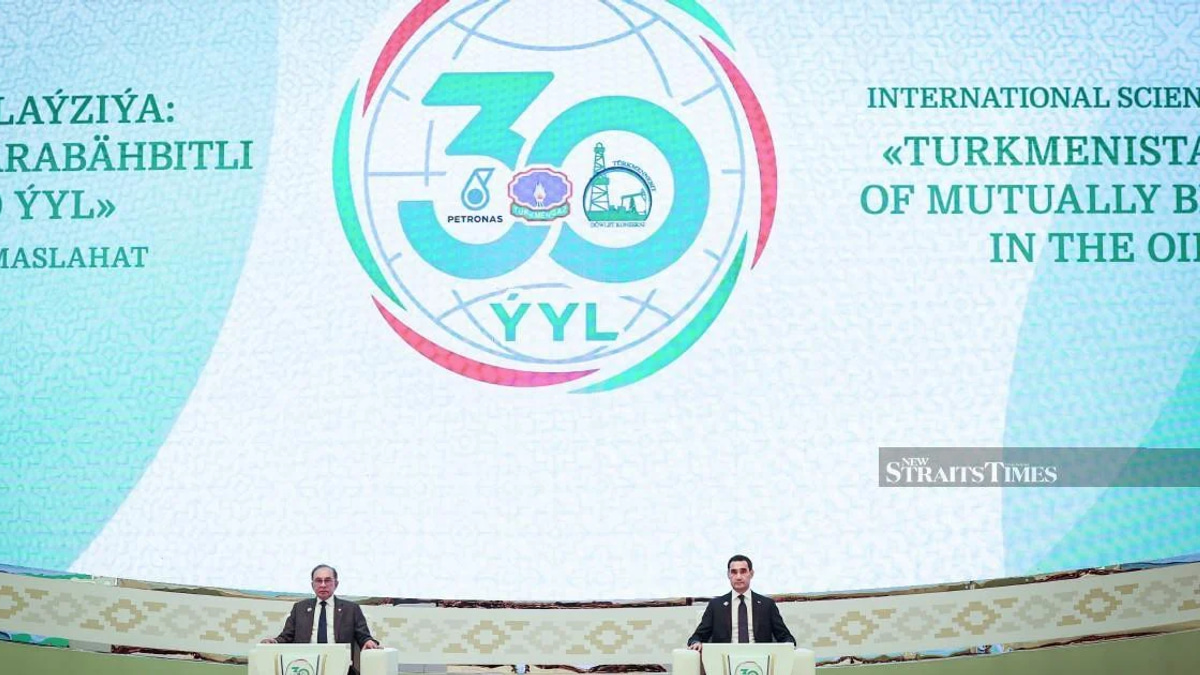 Anwar Signals Malaysia's Pivot Towards Central Asian Energy Ties