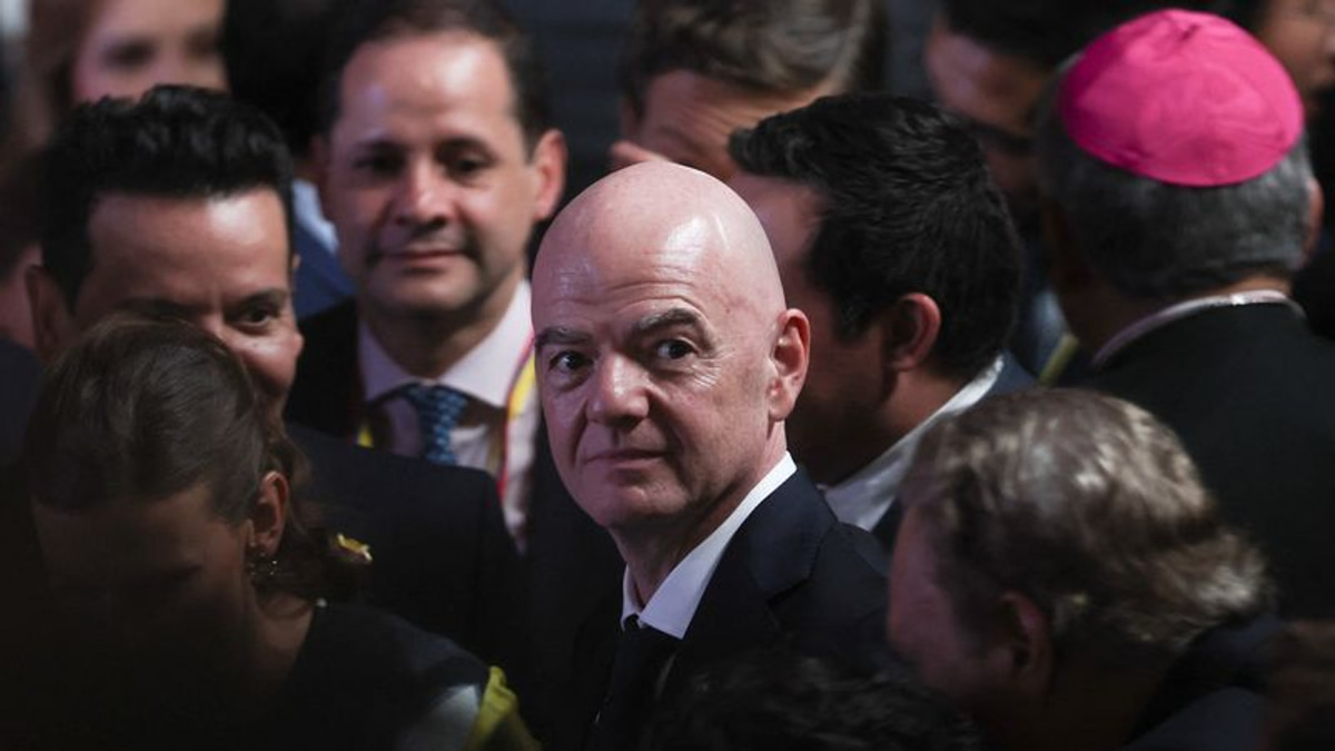 FIFA Defends Infantino as Leadership Row Intensifies Over Failed Commercial Deal