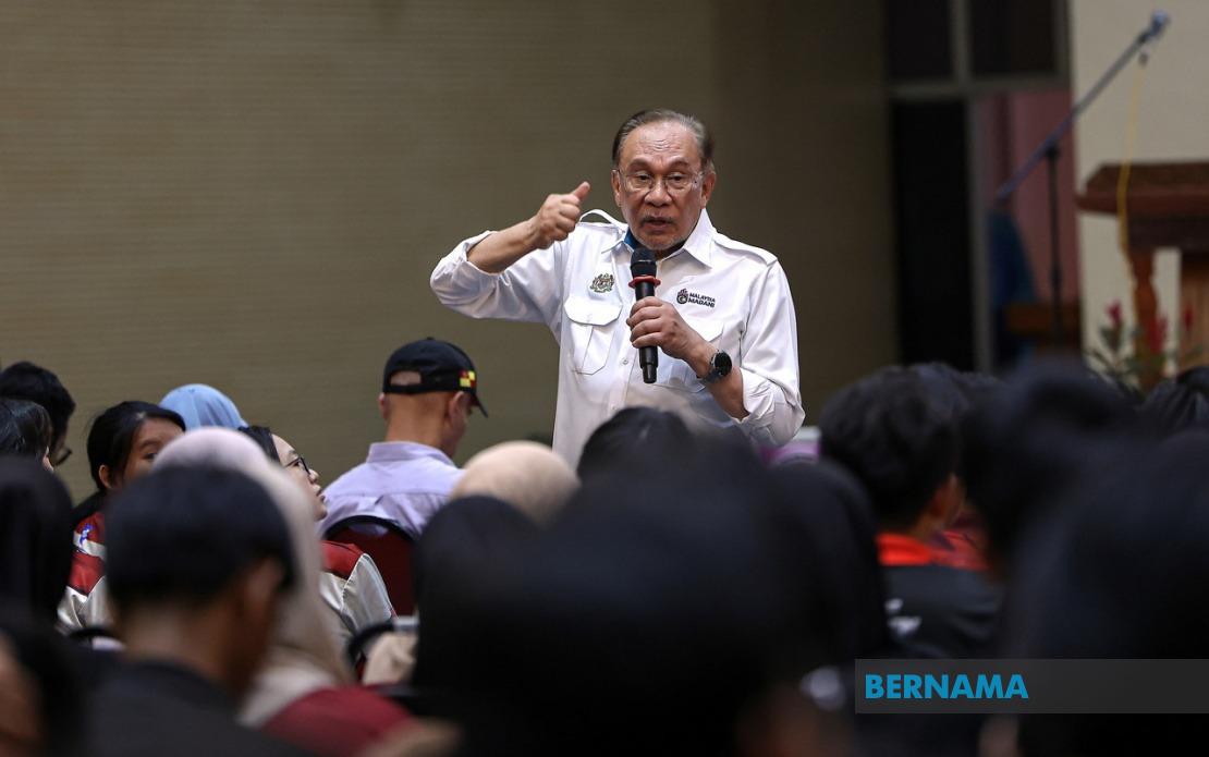 Merit and Need-Based Approach Shapes Malaysia's Matriculation Intake Strategy, Says PM Anwar