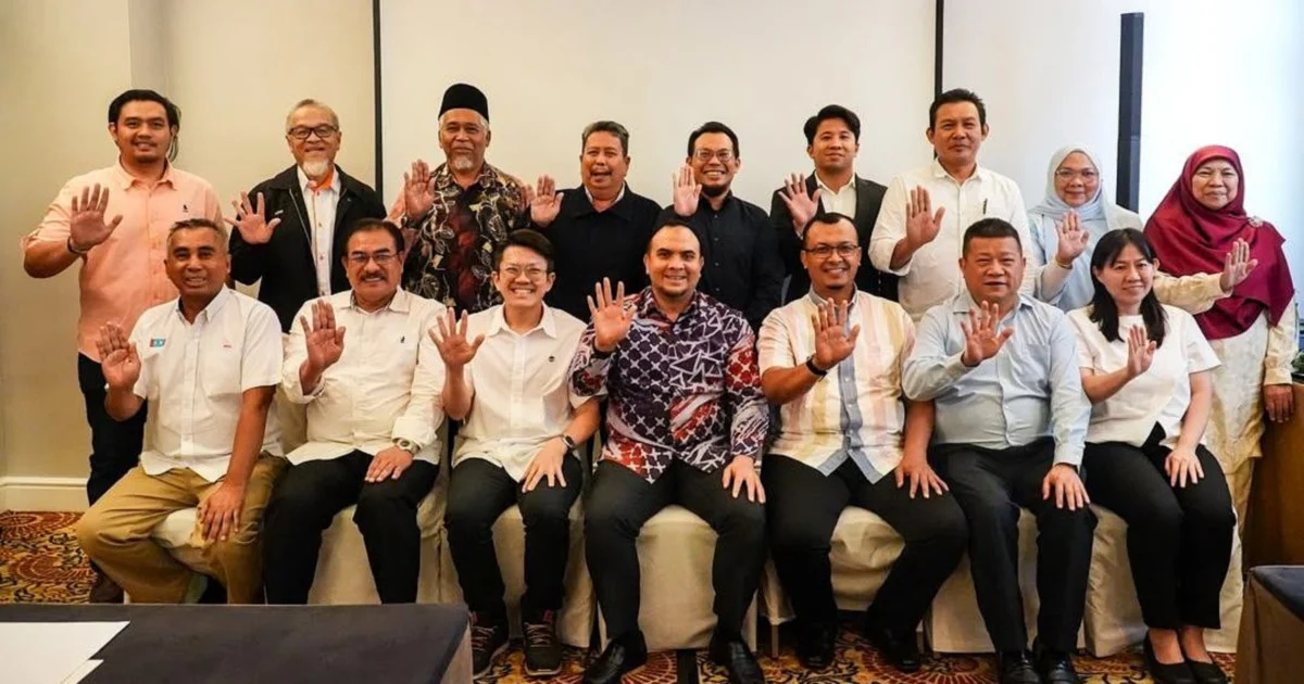 Anwar's Political Secretary Ahmad Farhan Fauzi Named New Pahang PH Chief