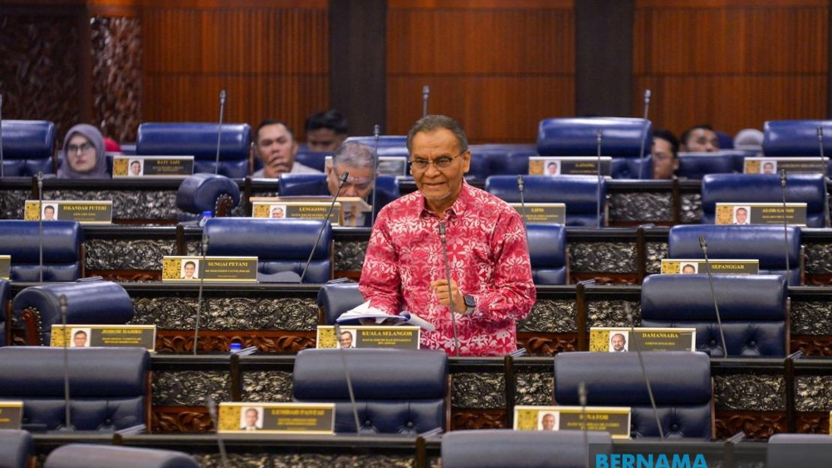 RM500 Million Budget Cut Will Not Hamper Healthcare Services, Says Dzulkefly