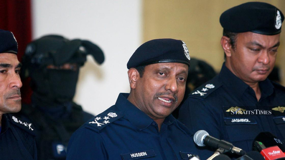 Malaysian Narcotics Officers Granted Limited Access to Detained Pilot in Jakarta