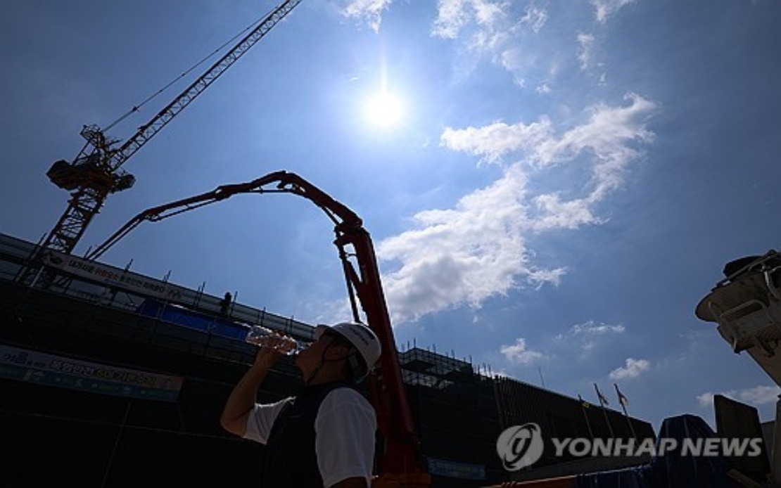 South Korea's Greater Seoul Region Swelters as Nearly Half Placed Under Severe Heat Warnings