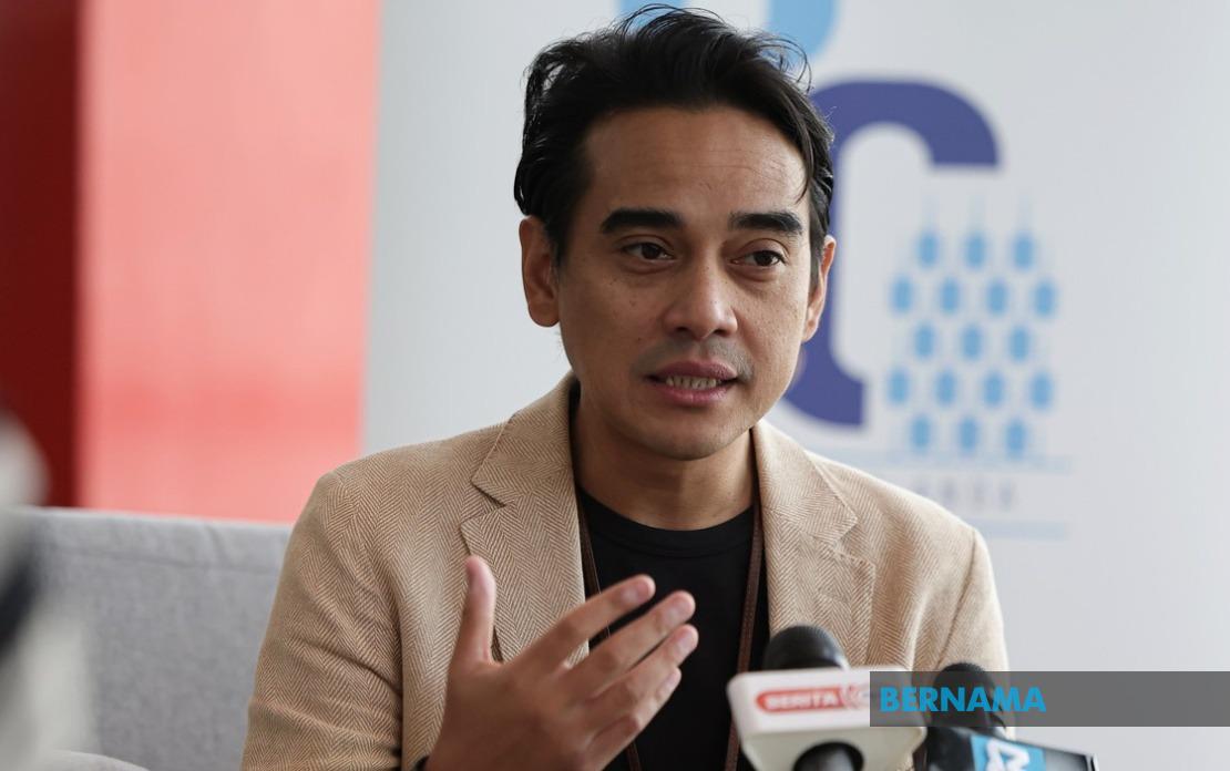 Journalists Must Embrace AI to Stay Competitive, Says Broadcasting Chief
