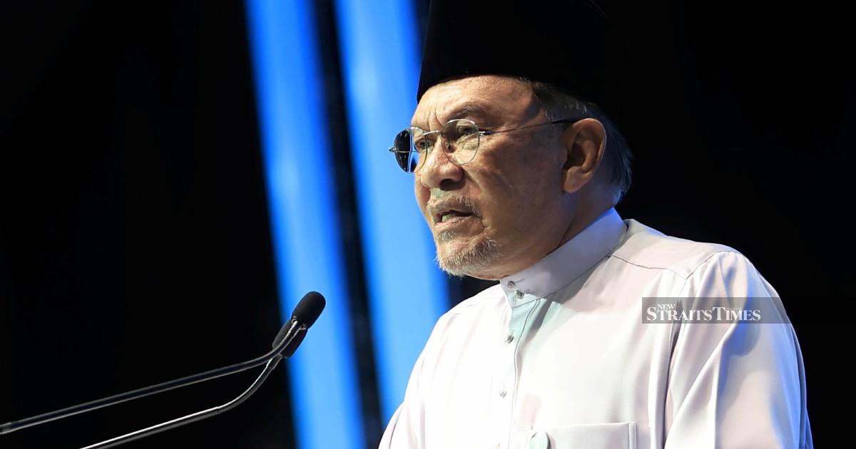 Muar district office refutes allegations of barring PM Anwar from using government venue