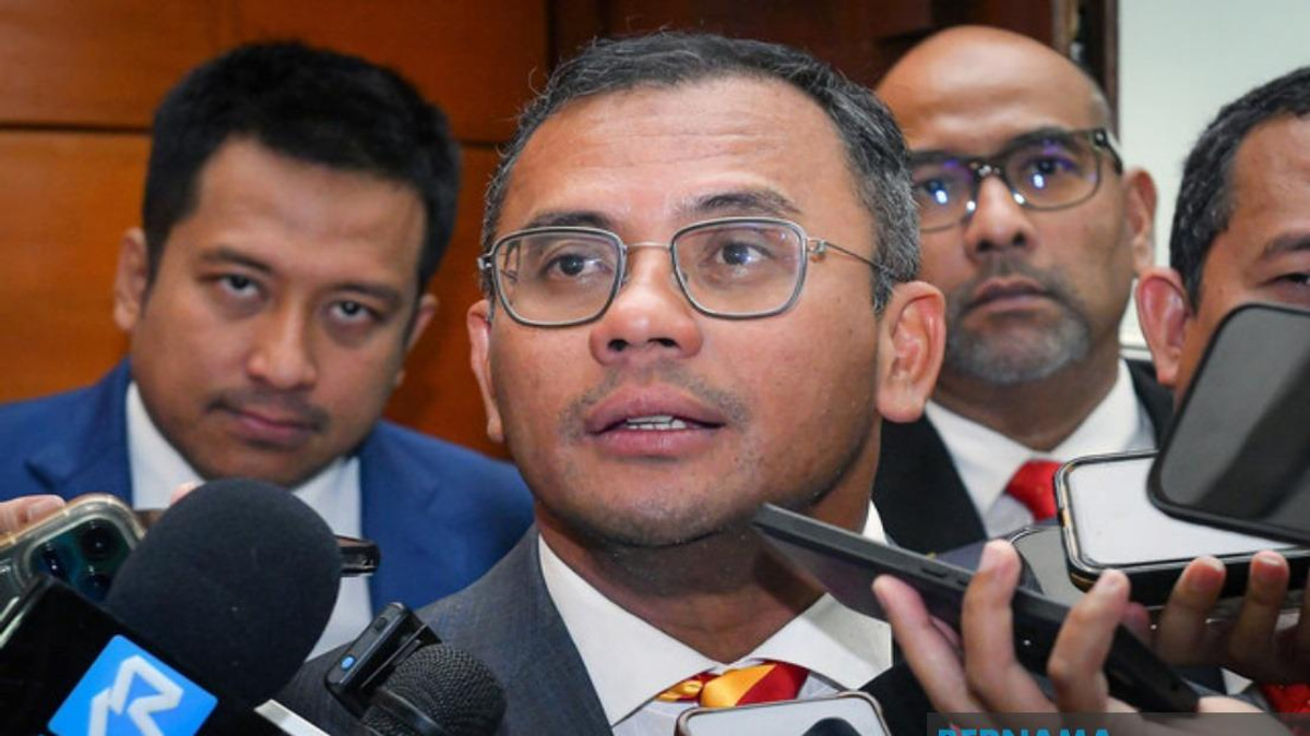 Local Complicity Hampers Enforcement Against Illegal Immigrants, Says Selangor MB