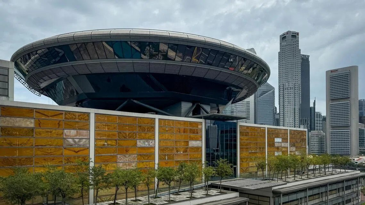 Singapore Teacher Admits to Sexual Abuse of 14-Year-Old Student