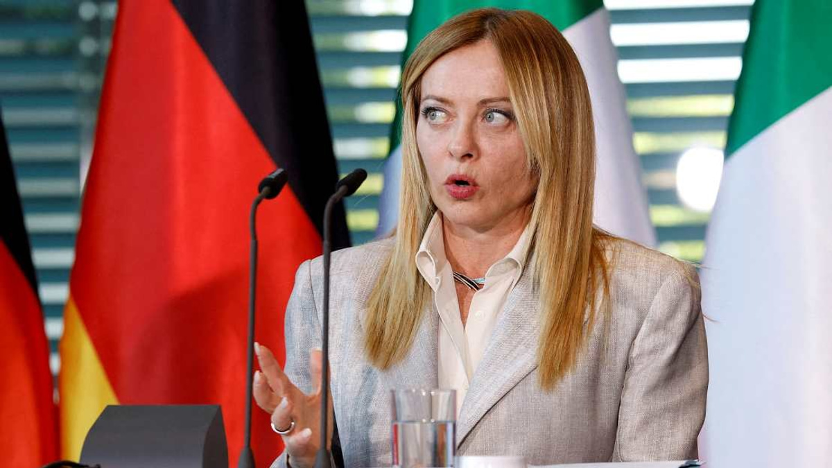 Meloni Eyes Migrant Processing Centres Beyond EU as Italy Faces Mounting Pressure