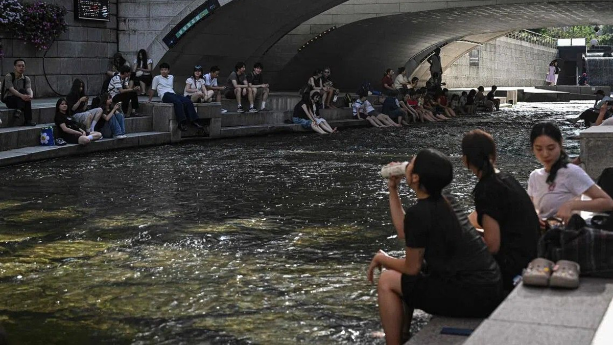 South Korea swelters under record 42.5°C heat as climate extremes intensify across region