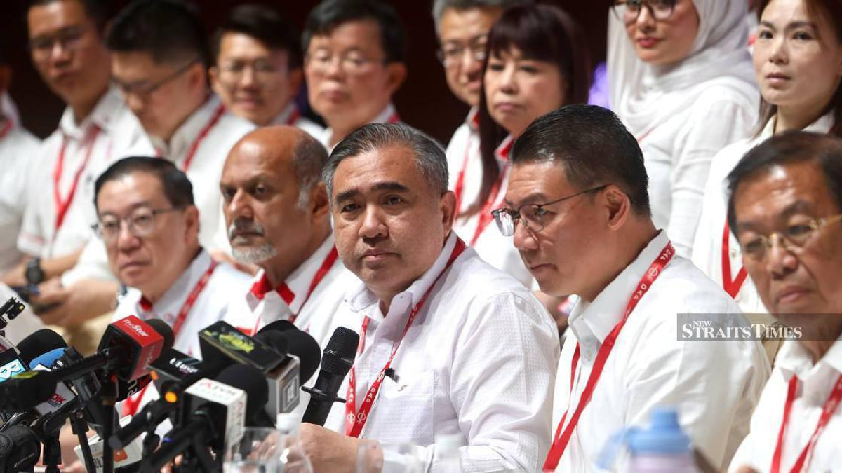 DAP Commits to Umno Partnership Despite Zahid DNAA Controversy
