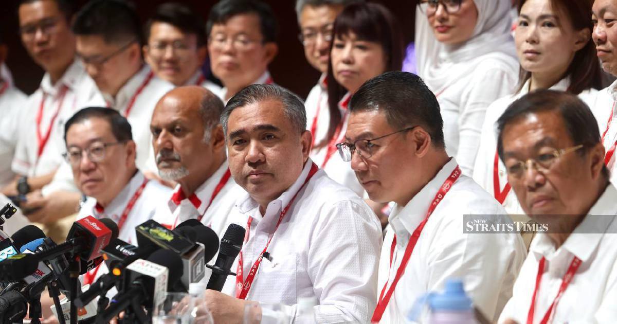 DAP Commits to Umno Partnership Despite Zahid DNAA Controversy