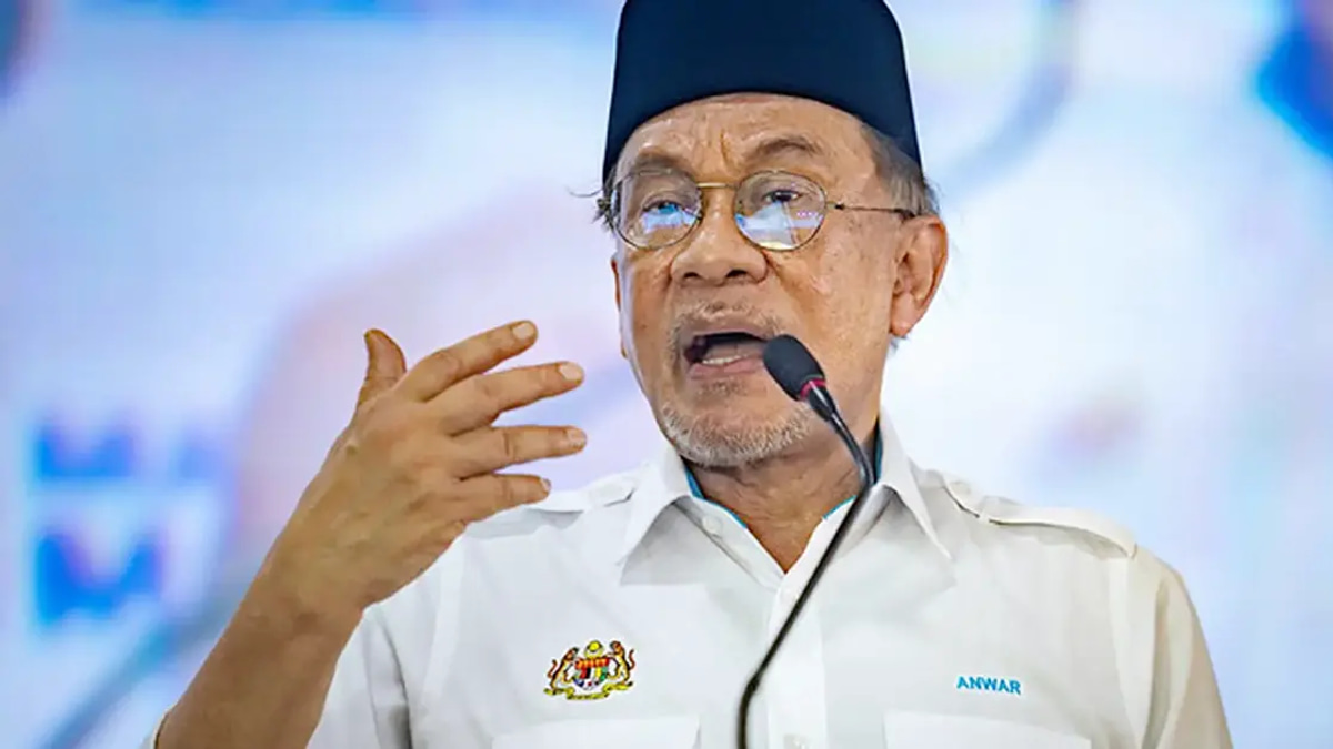 Anwar Warns Ministers Against Attacking Unity Government Coalition Partners During State Elections