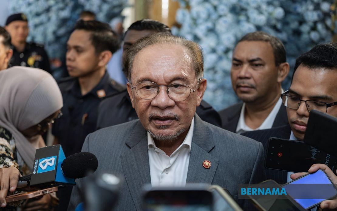 Anwar Yet To Receive Briefing On Four Melaka DAP Assemblymen's Shock Exit