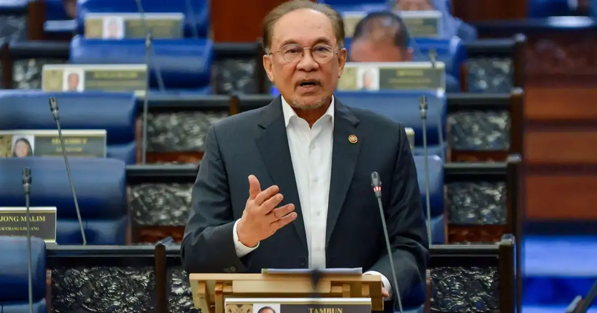 Anwar Defends Government's Timeline, Dismisses Early Election Calls