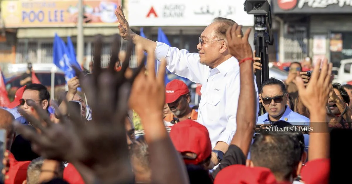 Anwar makes final push for PH support in Johor, citing governance failures