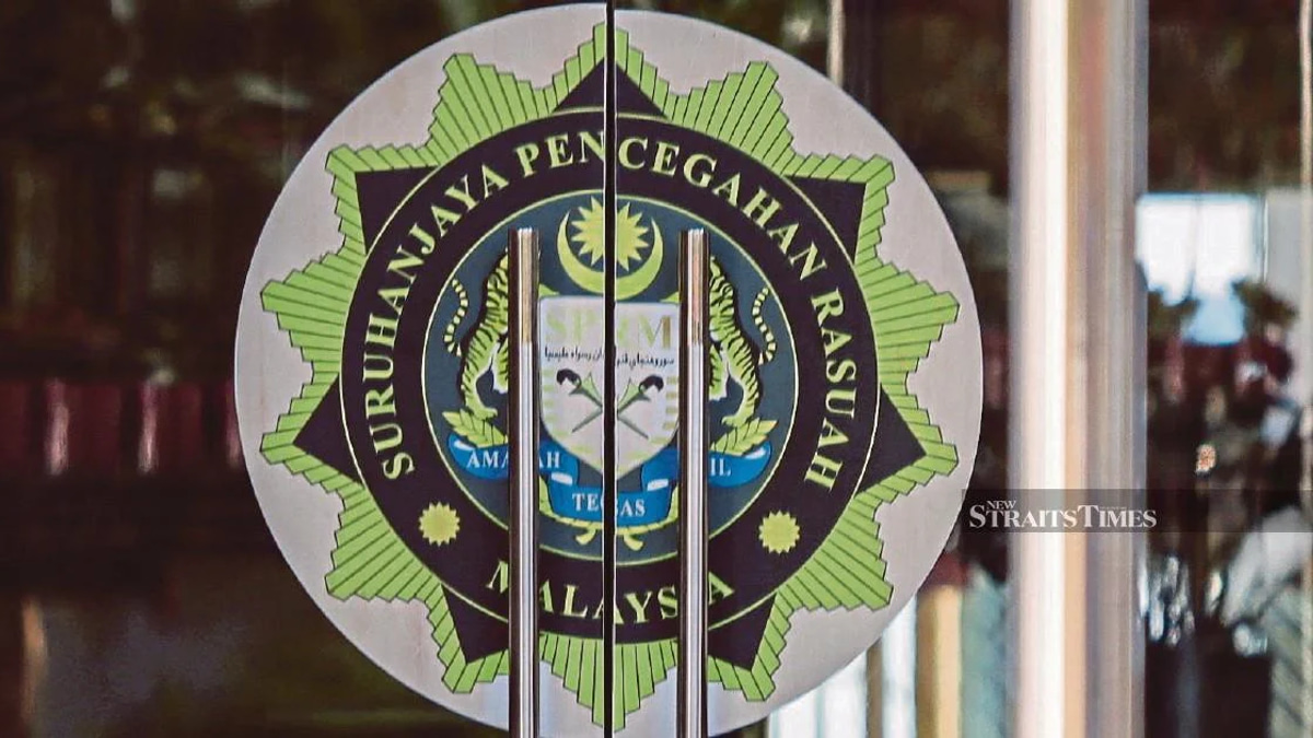 MACC Arrests 33 Officials Suspected of Running Migrant Exploitation Racket