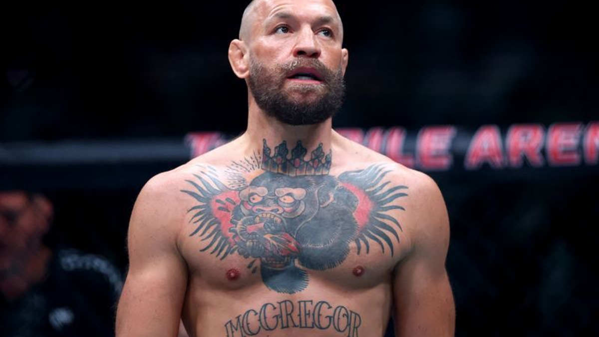 McGregor's UFC Comeback Derailed Within 60 Seconds by Knee Injury at UFC 329