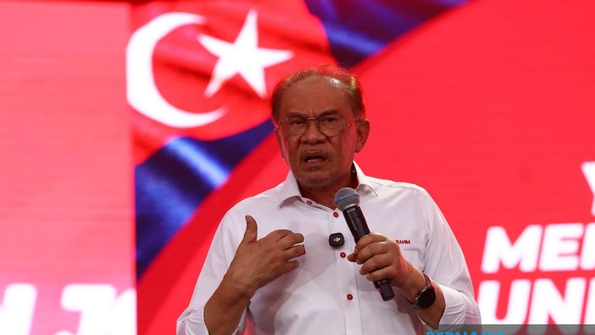 Anwar Denies Purchasing Luxury BMW, Says Vehicle Is Government Asset