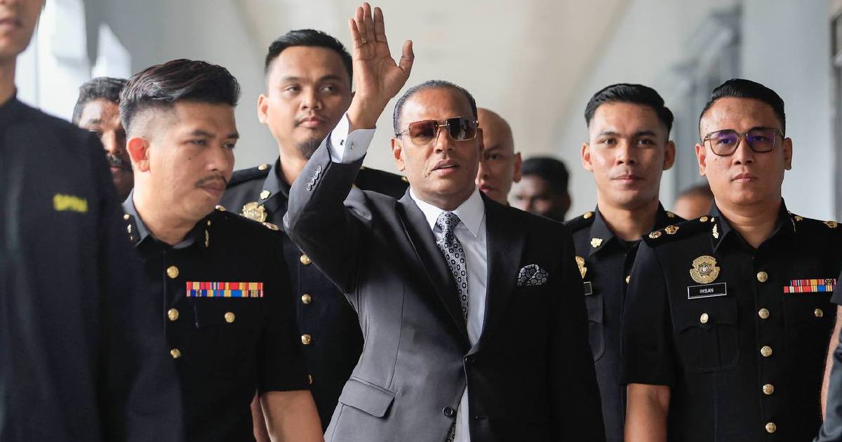 Supporters hail Saravanan as ex-minister faces court on foreign worker recruitment charges