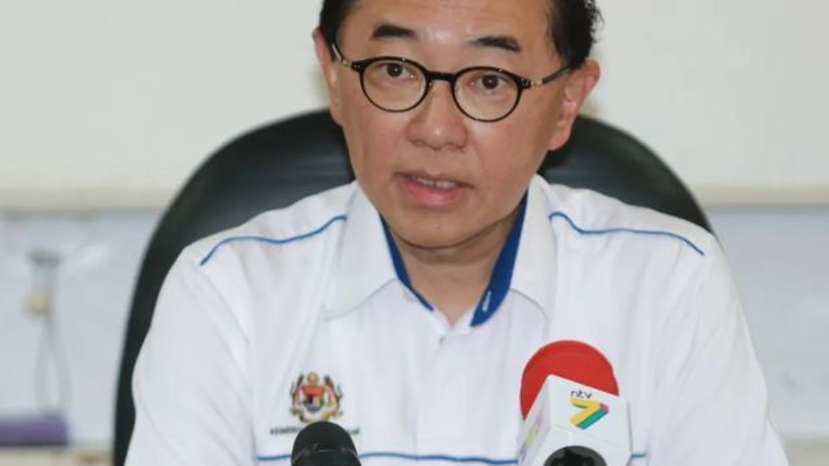 Government Must Justify Overseas Travel Spending as Public Healthcare System Struggles