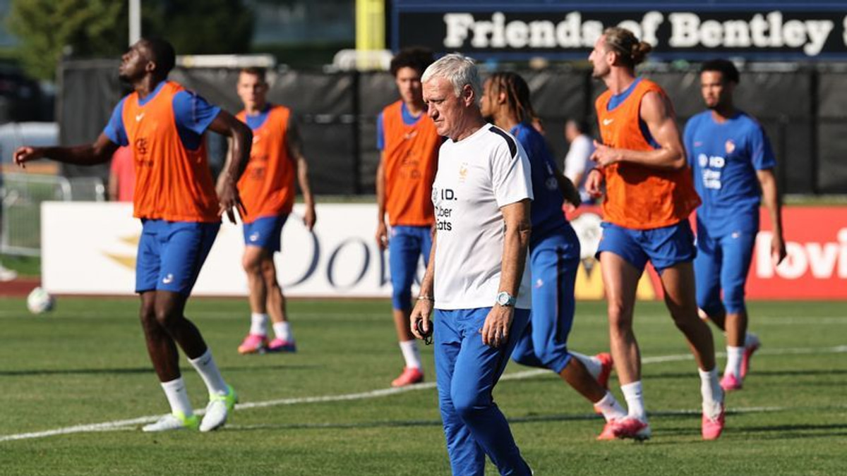 France's Attacking Arsenal Poses Severe Test for Sweden in World Cup Knockout Clash